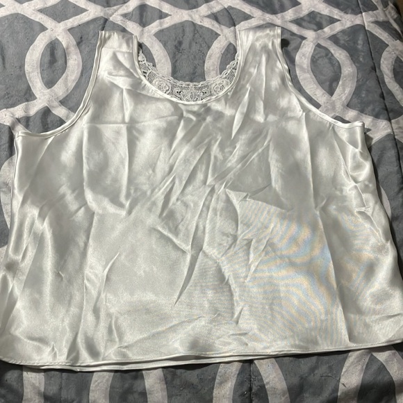 Bay Studio White Lace Trim Tank Top - Picture 3 of 3